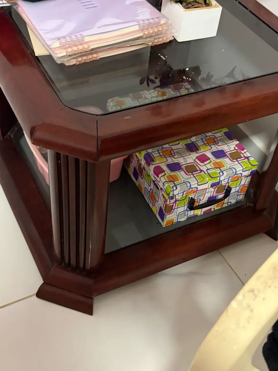 Mesa de madeira e vidro - Foto 4