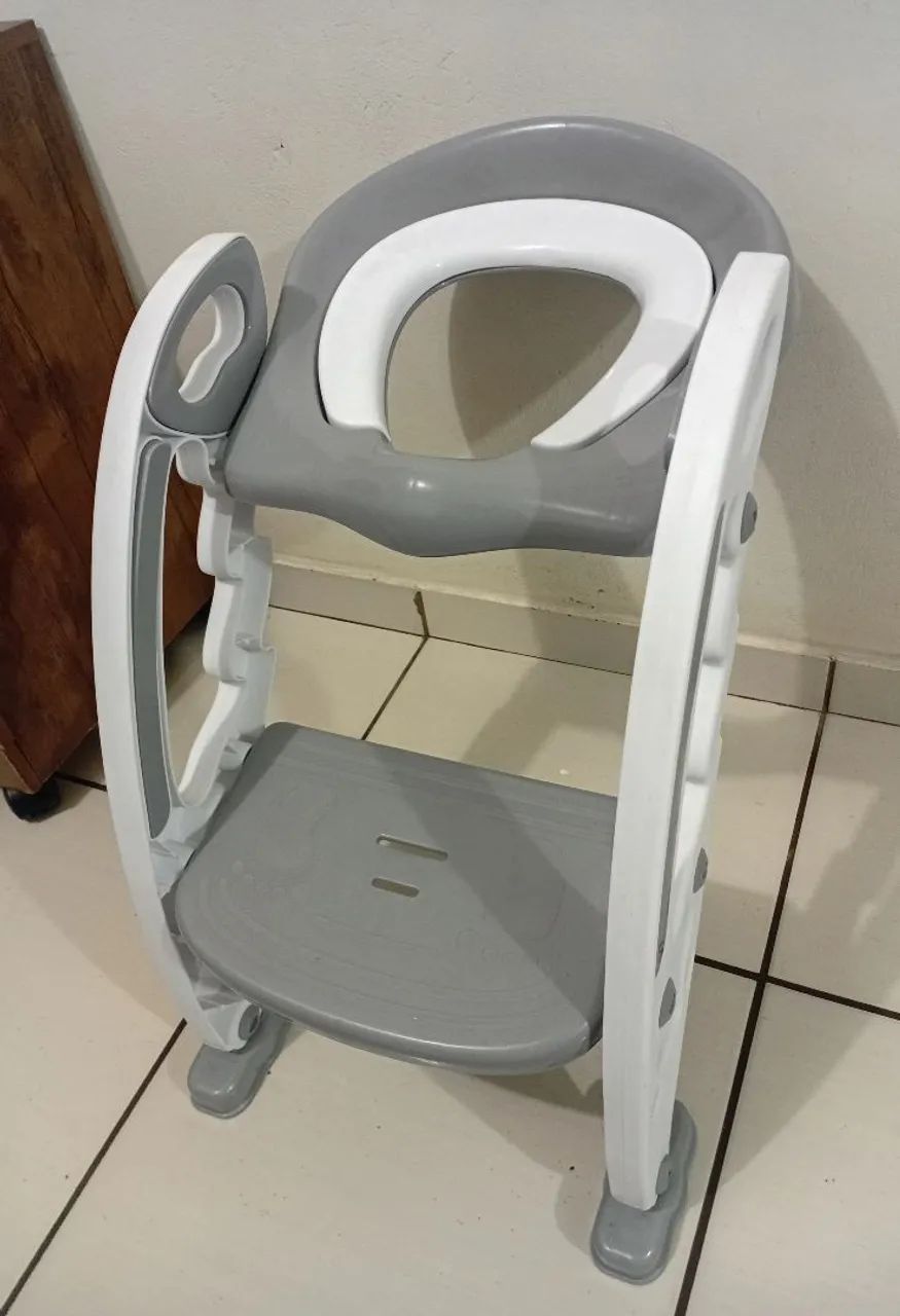 Acento de vaso com escada infantil 