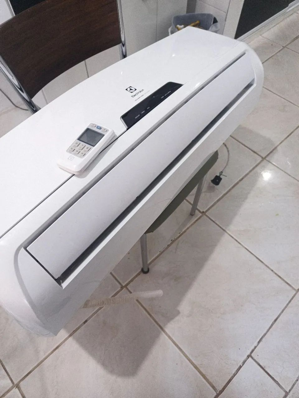 Ar condicionado Eletrolux 22000 BTUs erro E5 modelo Qi22f Qe22f - Foto 2