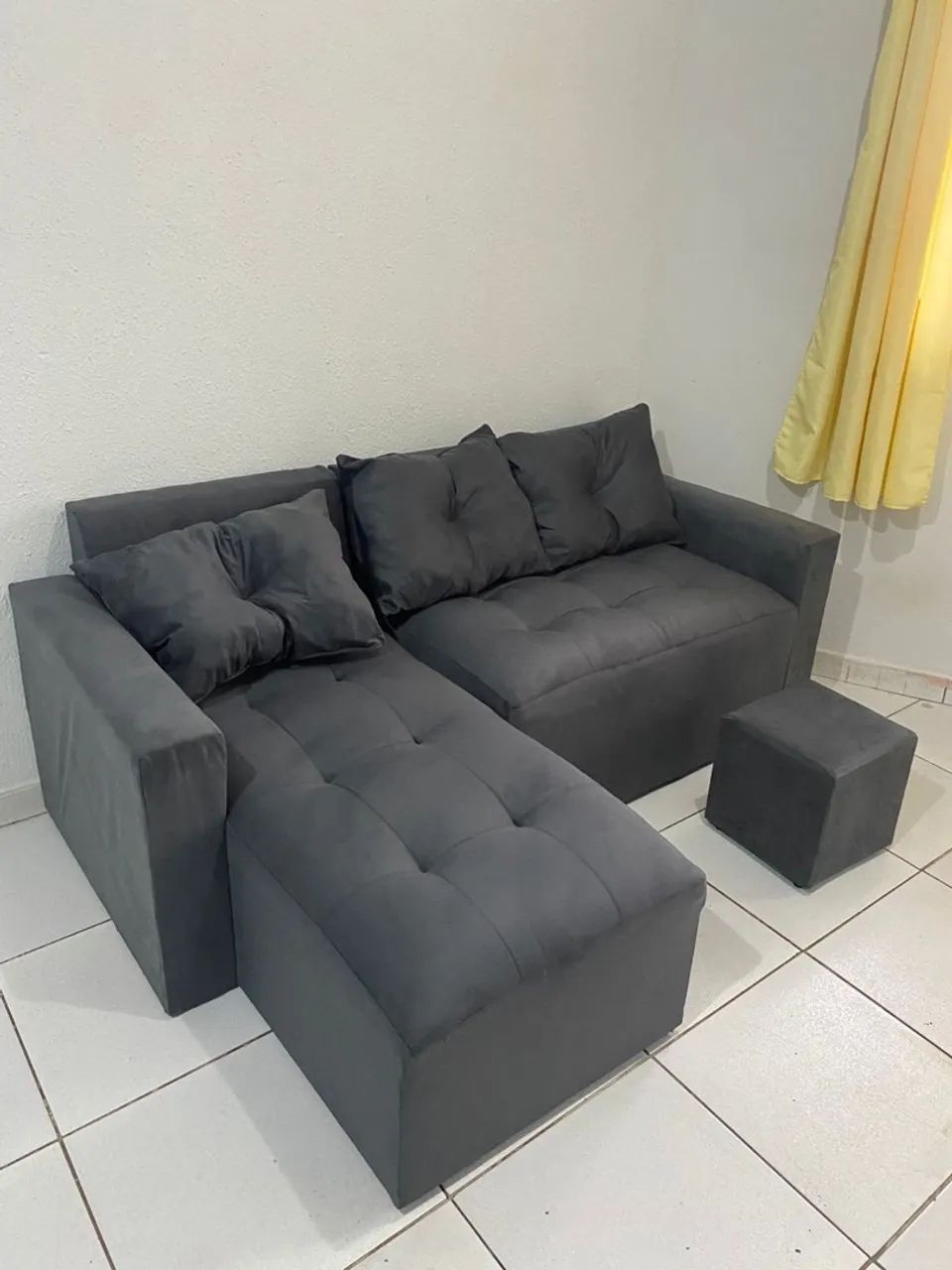  Sofá Em Promoção - acompanha Puff de Brinde - Foto 3