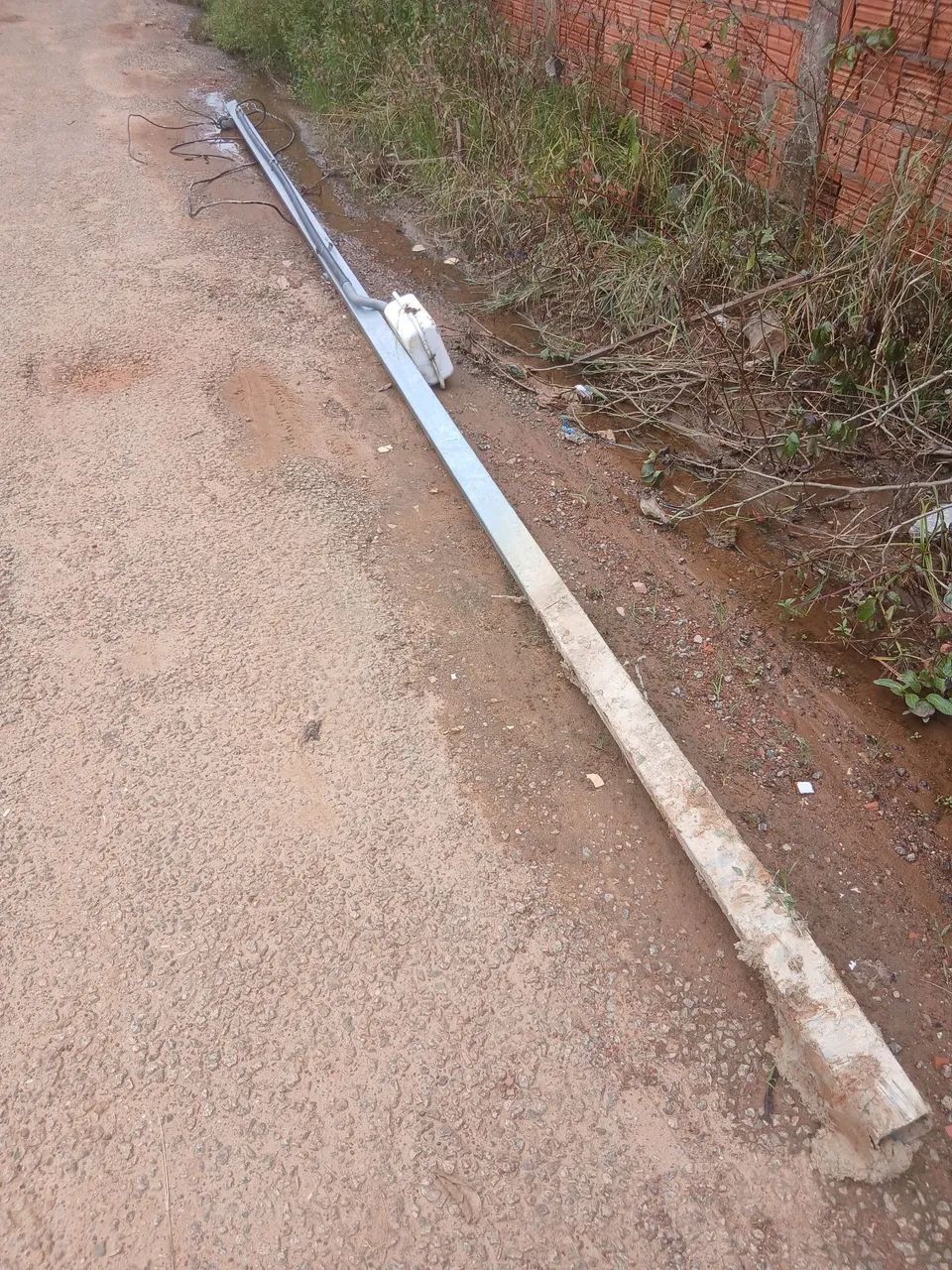 Pole-mounted post
