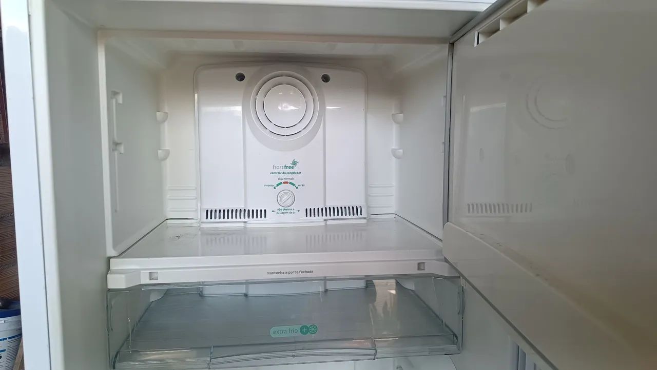 Vendo geladeira CONSUL Facilite Frost free - Foto 6