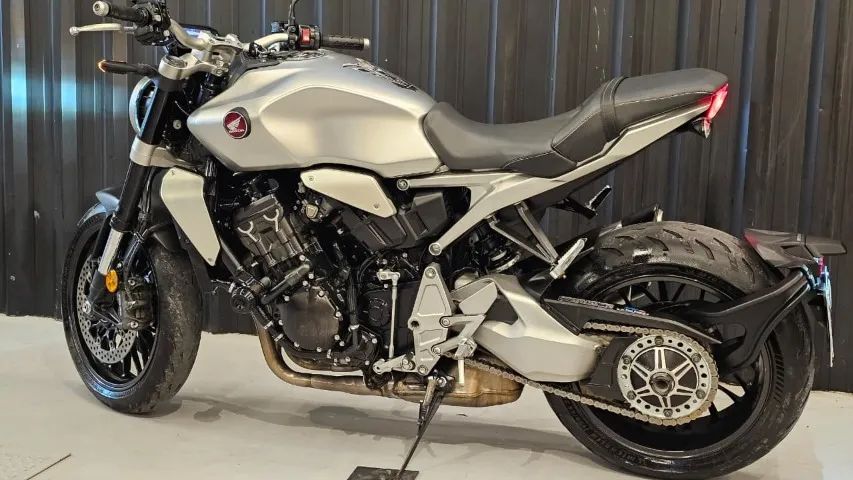 Honda CB 1000R 2022 - Foto 4