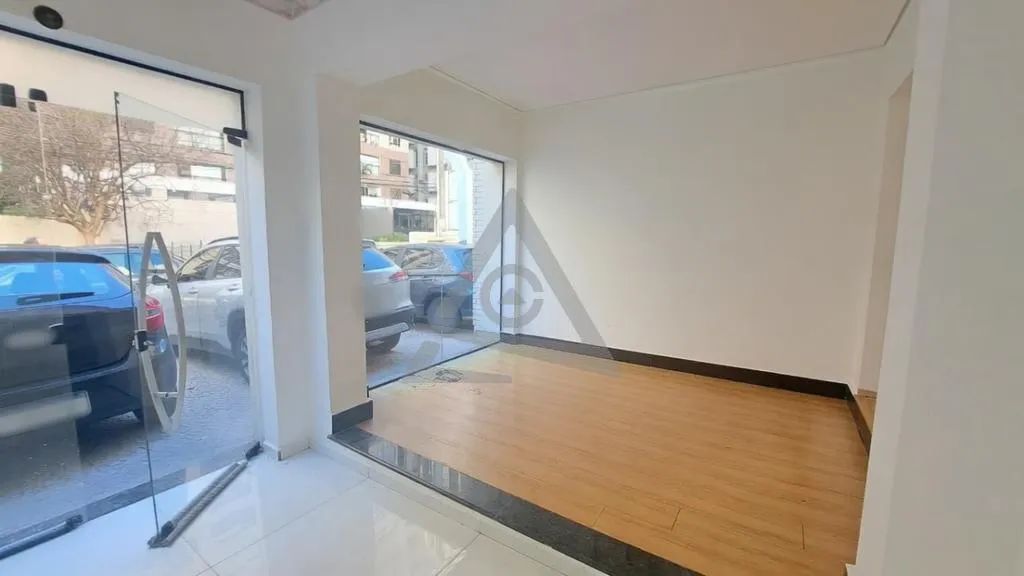 Casa para alugar em Campinas, Cambuí, com 3 quartos, com 170 m² - Foto 2