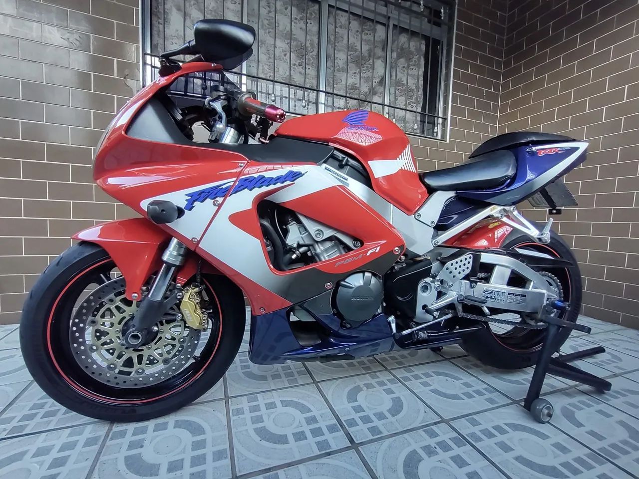CBR 929RR - Foto 2