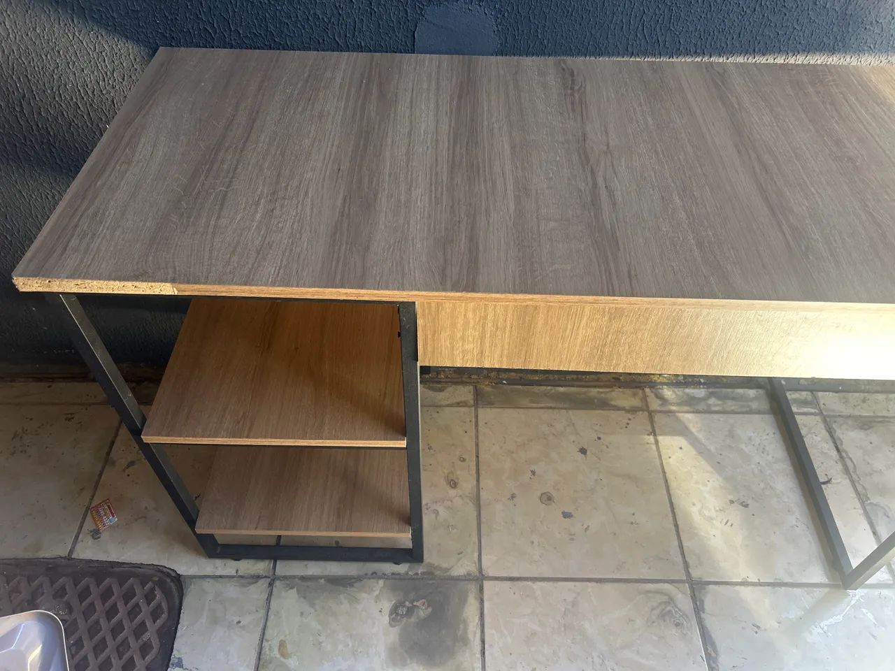 mesa para estudos e home office 