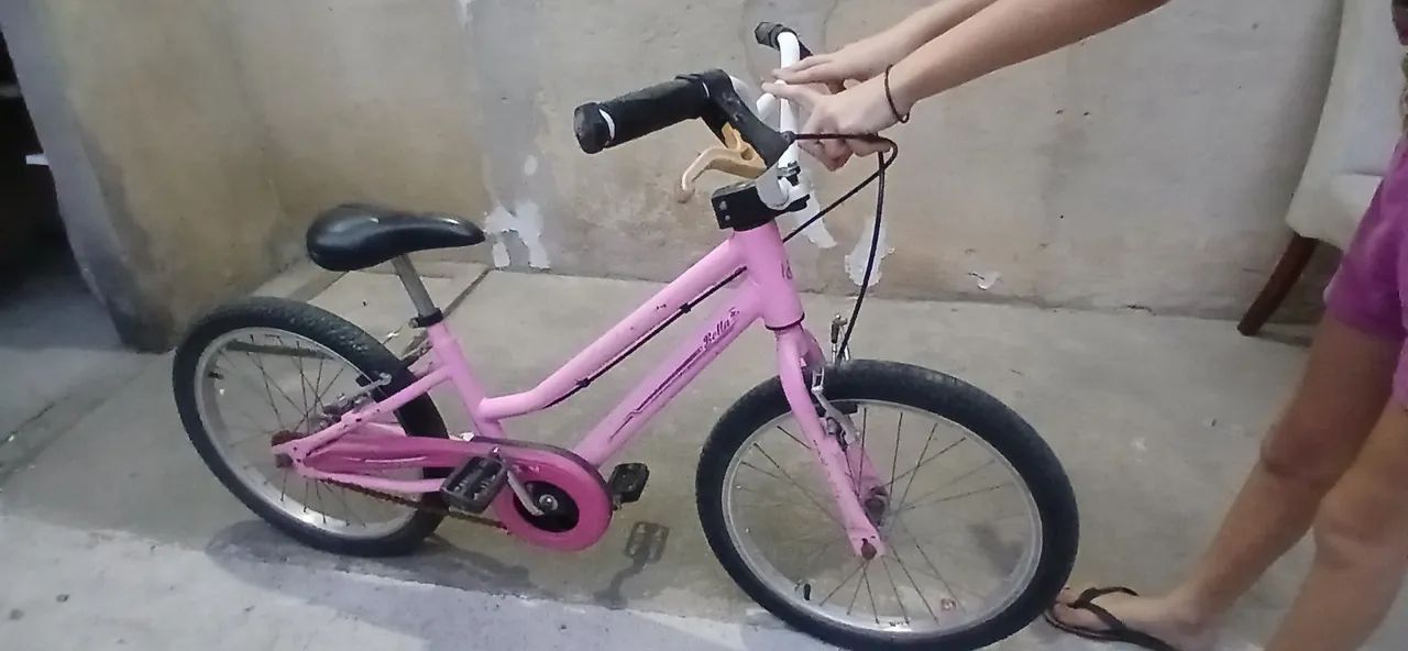 Bicleta aro 20.         230.00 reais