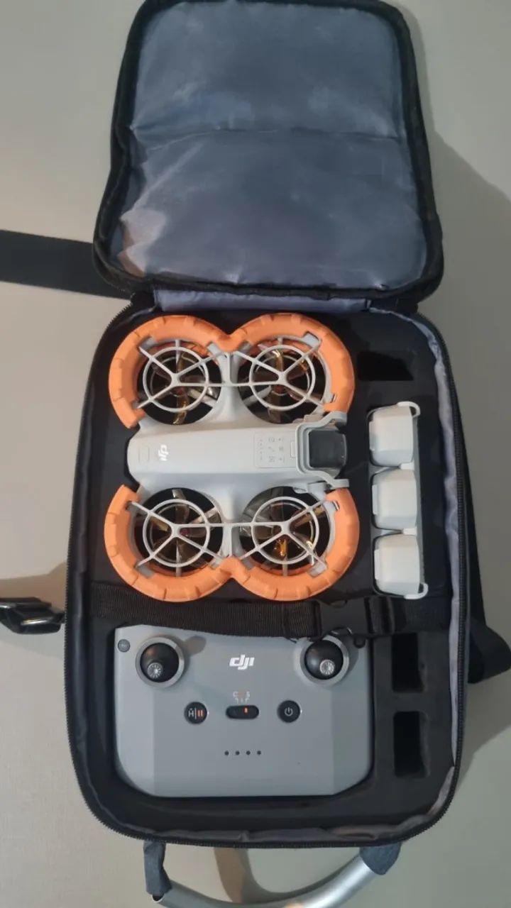 Drone Dji Neo Fly More Combo 3 Baterias 6 Helices de reposição Lanterna Voo Noturno