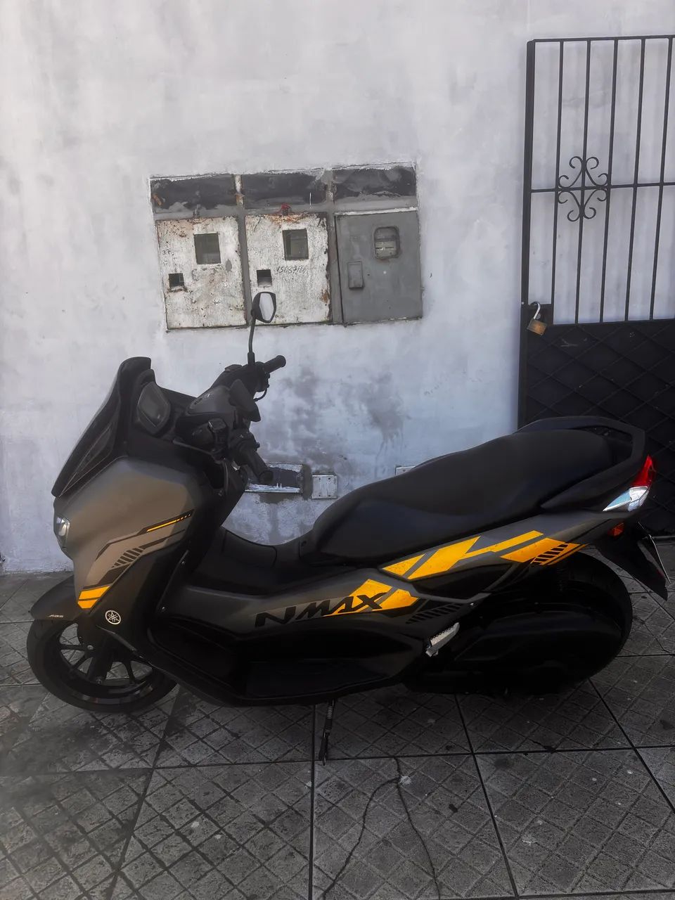 Vendo Yamaha Nmax SE Connected - Foto 3
