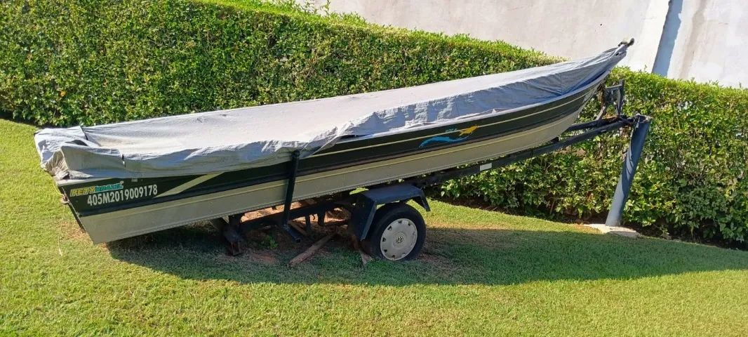 Barco de Alumínio com Carreta - Foto 3