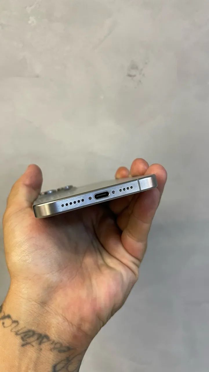 IPHONE 15 PRO MAX 256GB 80% COM CAIXA  - Foto 3