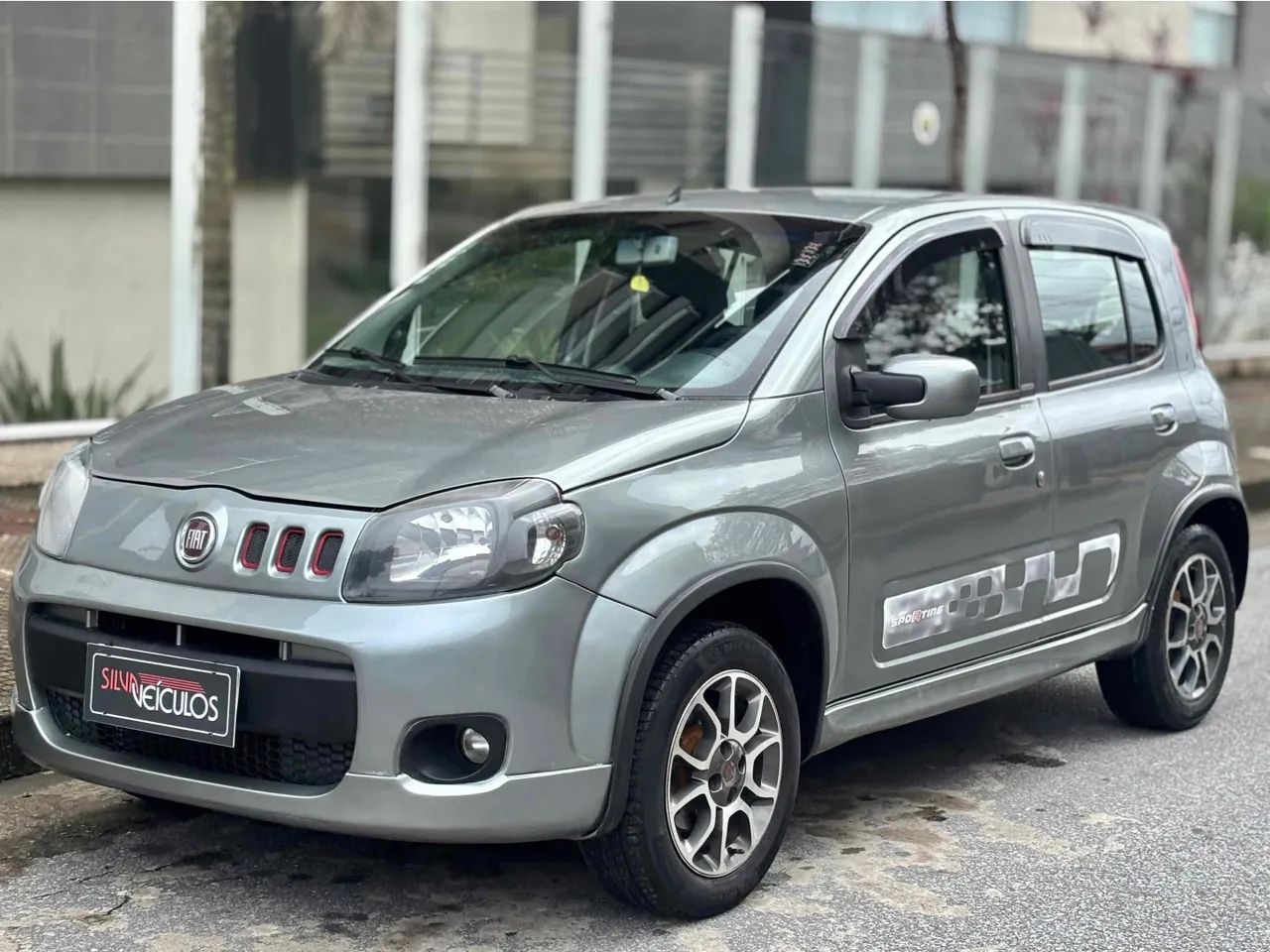 Fiat Uno Sporting 1.4 EVO Fire Flex 8V 4P 2012 - Foto 3