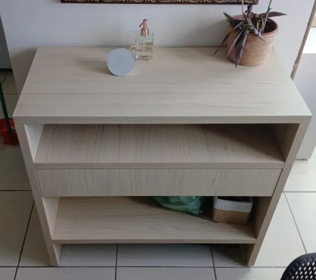 Aparador Buffet com Prateleiras - Conservado