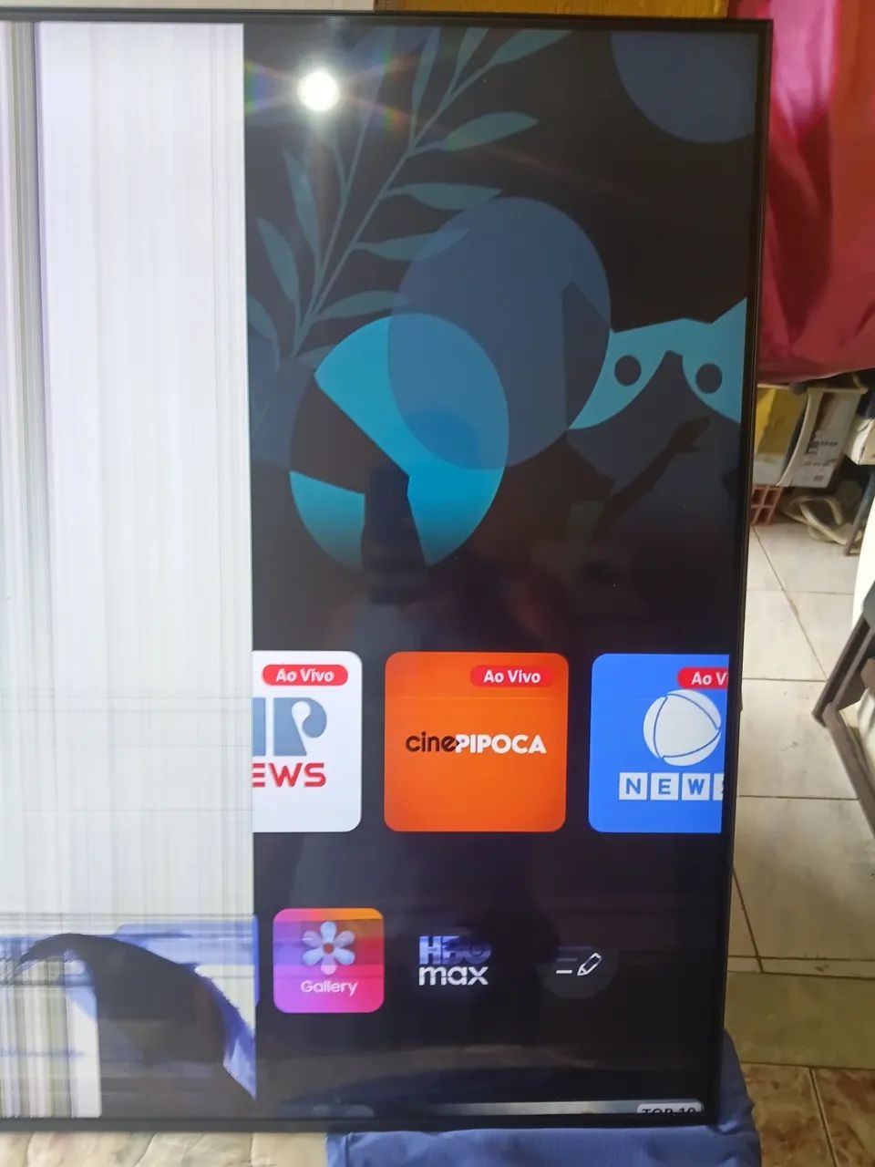 Vende-se 55 polegadas sanssung, meu neto jogou a escova e trincou a tela pega Internet  - Foto 2