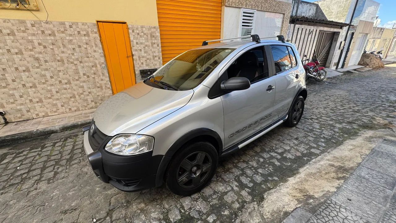 Volkswagen Crossfox CROSSFOX 1.6 Mi Total Flex 8V 5p 2008
