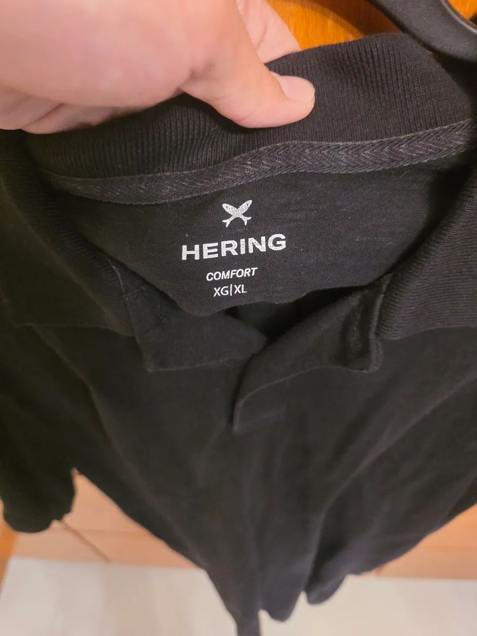 Camisa Polo Hering Preta - Foto 2