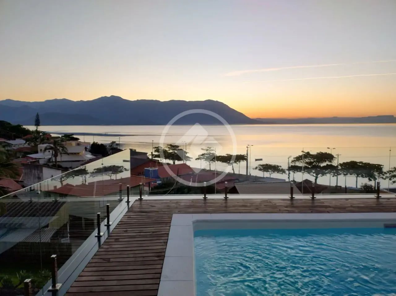 Casa com 3 dormitórios, piscina e vista mar  Ribeirão da Ilha/Florianópolis codigo: 146720 - Foto 4