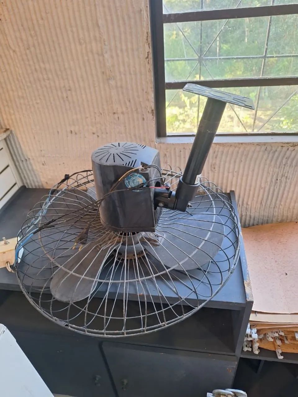 Ventilador de parede 220v funcionando perfeitamente  - Foto 3