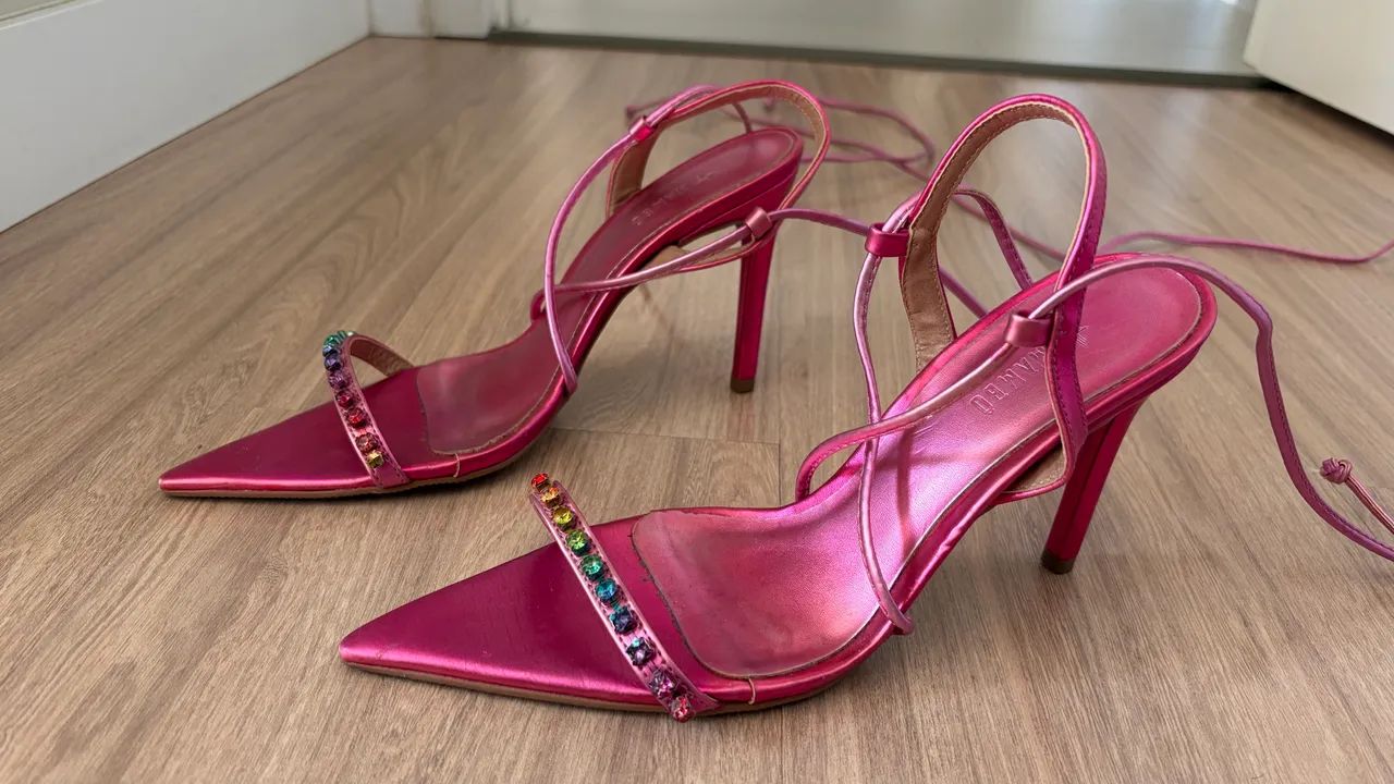 SANDÁLIA DE AALTO ROSA PINK COM AMARRAÇÃO 