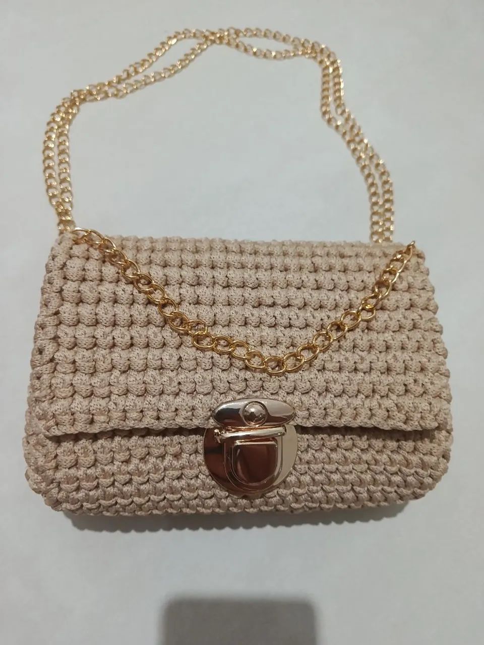 Bolsa de crochê bege elegante  - Foto 4