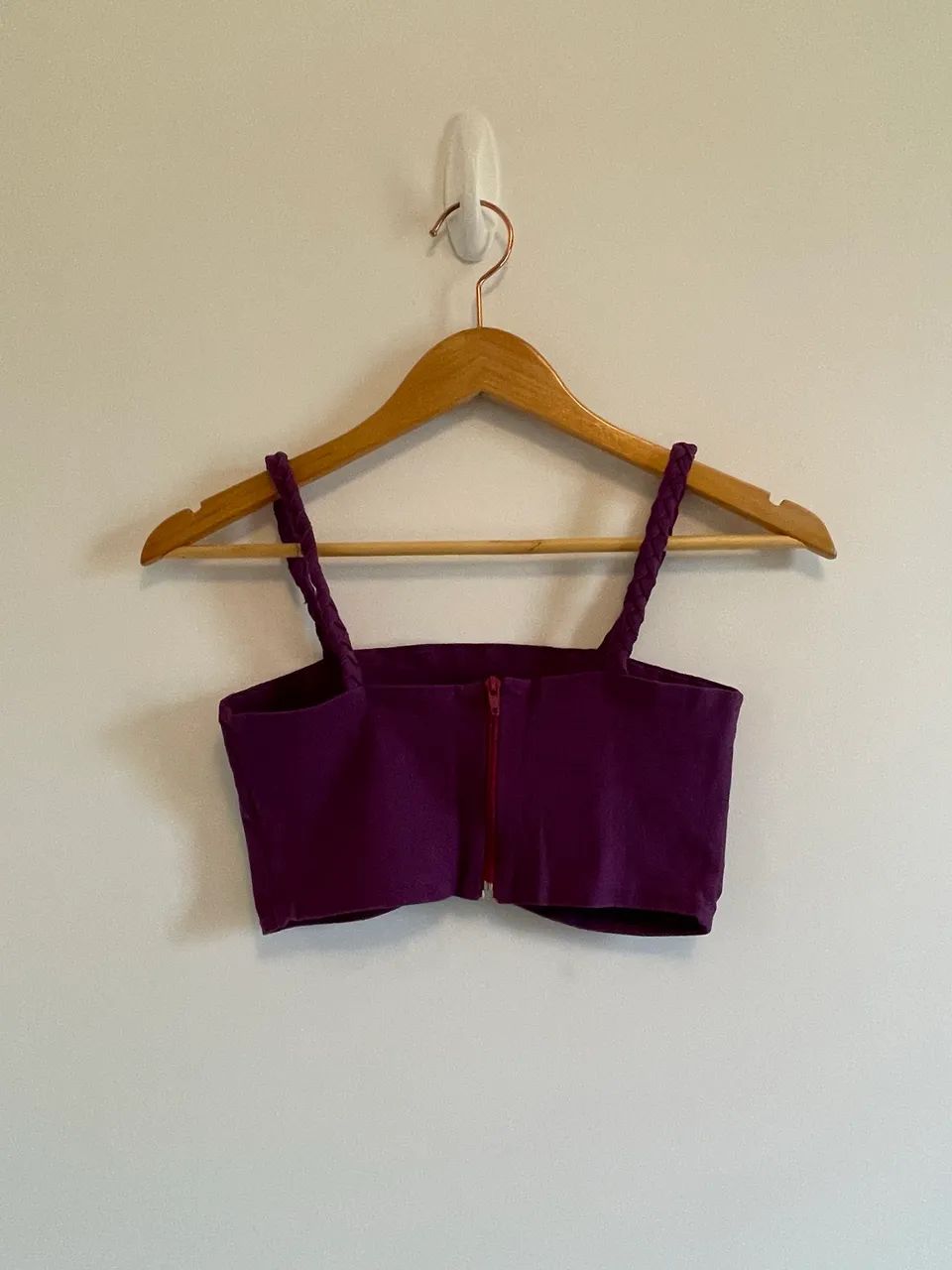 Top cropped tam M roxo Lilasa Modas - Foto 3