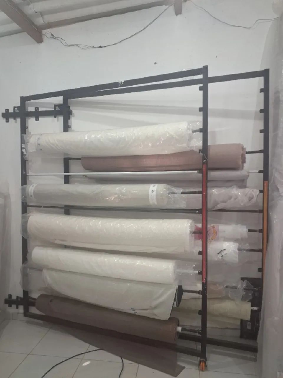 Expositor de Tecidos - Foto 2