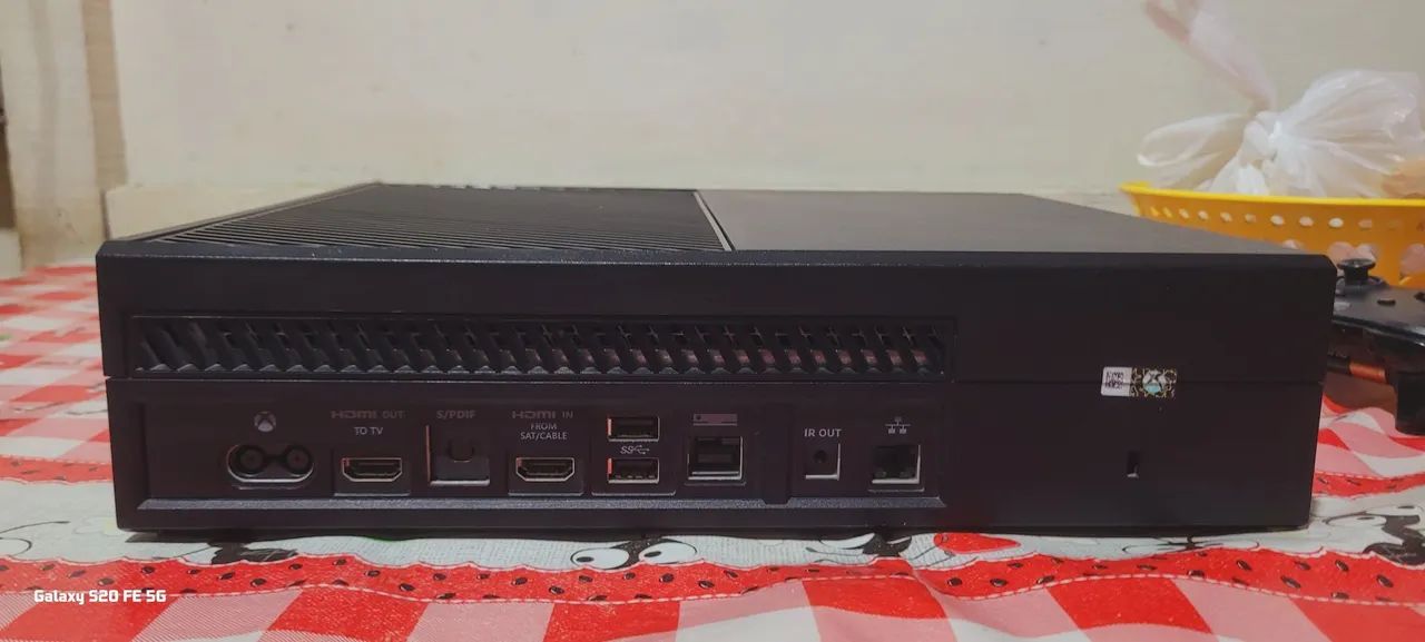 Vendo Xbox One fat  com jogos  - Foto 4