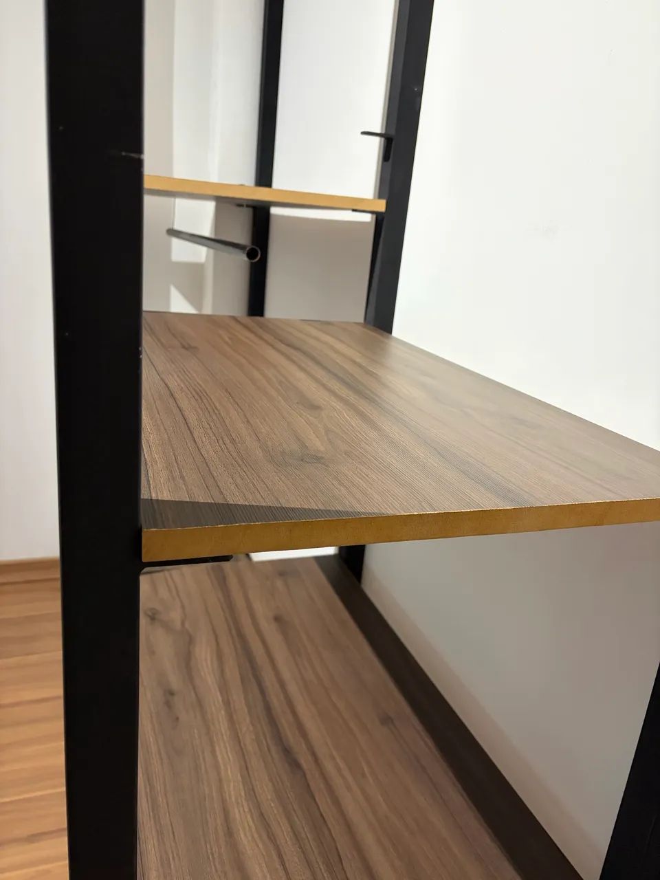 Guarda roupa aberto em aço e mdf 18mm - Foto 5