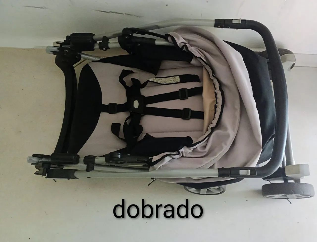 Carrinho de bebê + bebê conforto - Foto 3