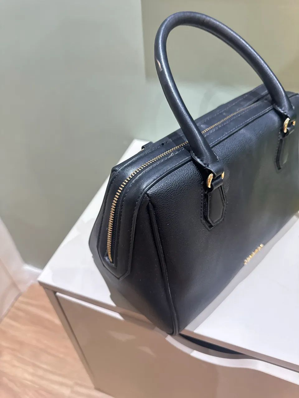 Bolsa Calvin Klein Baú - Média. Excelente estado - Foto 2