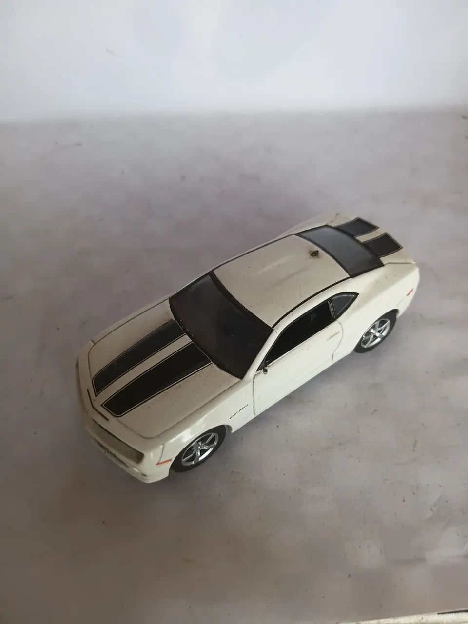 Miniatura camaro sem retrovisor 