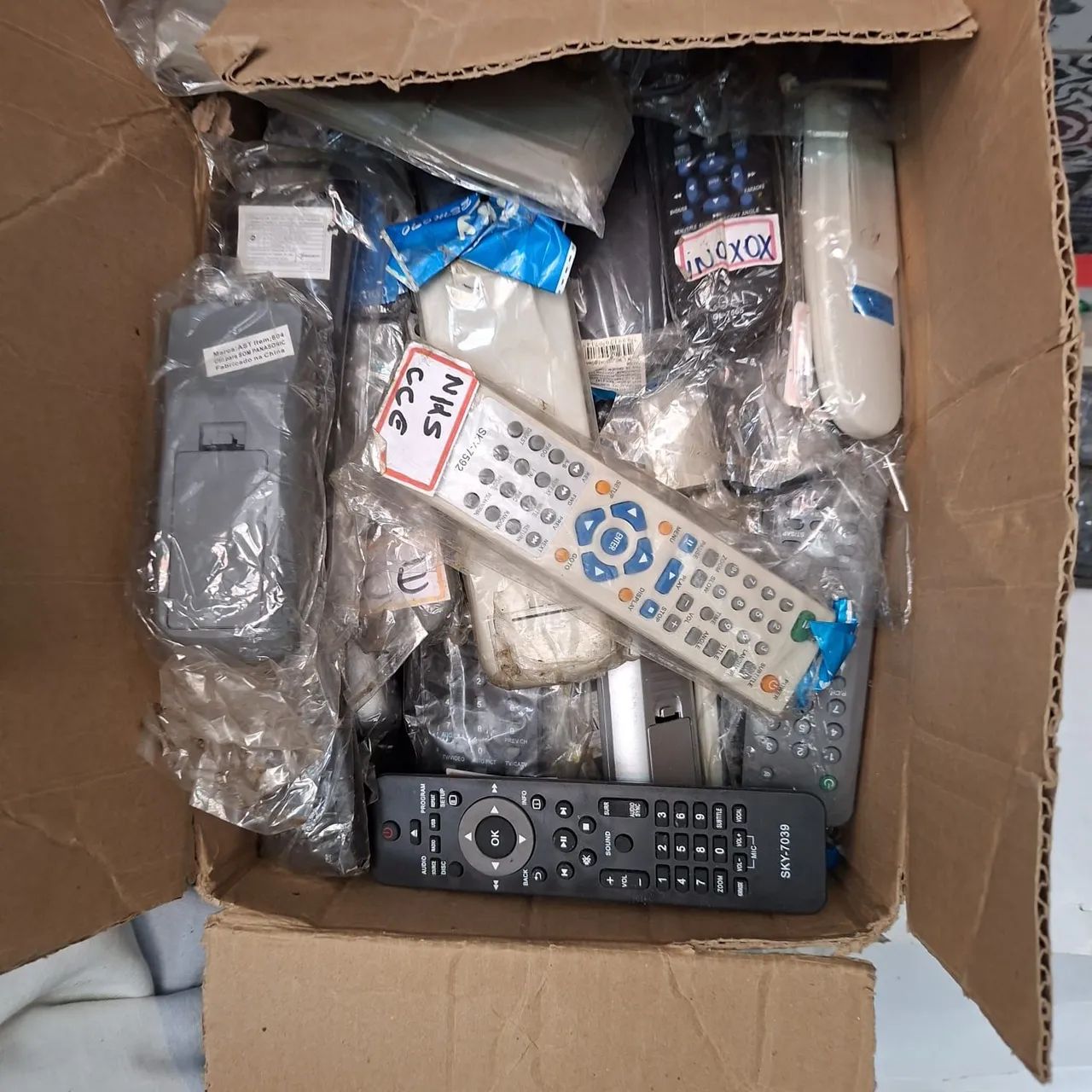 Mais de 1.000 controles para TVs  - Foto 4