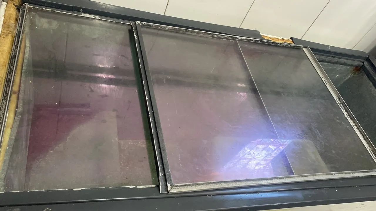 Freezer Horizontal porta expositora 220V - Foto 2