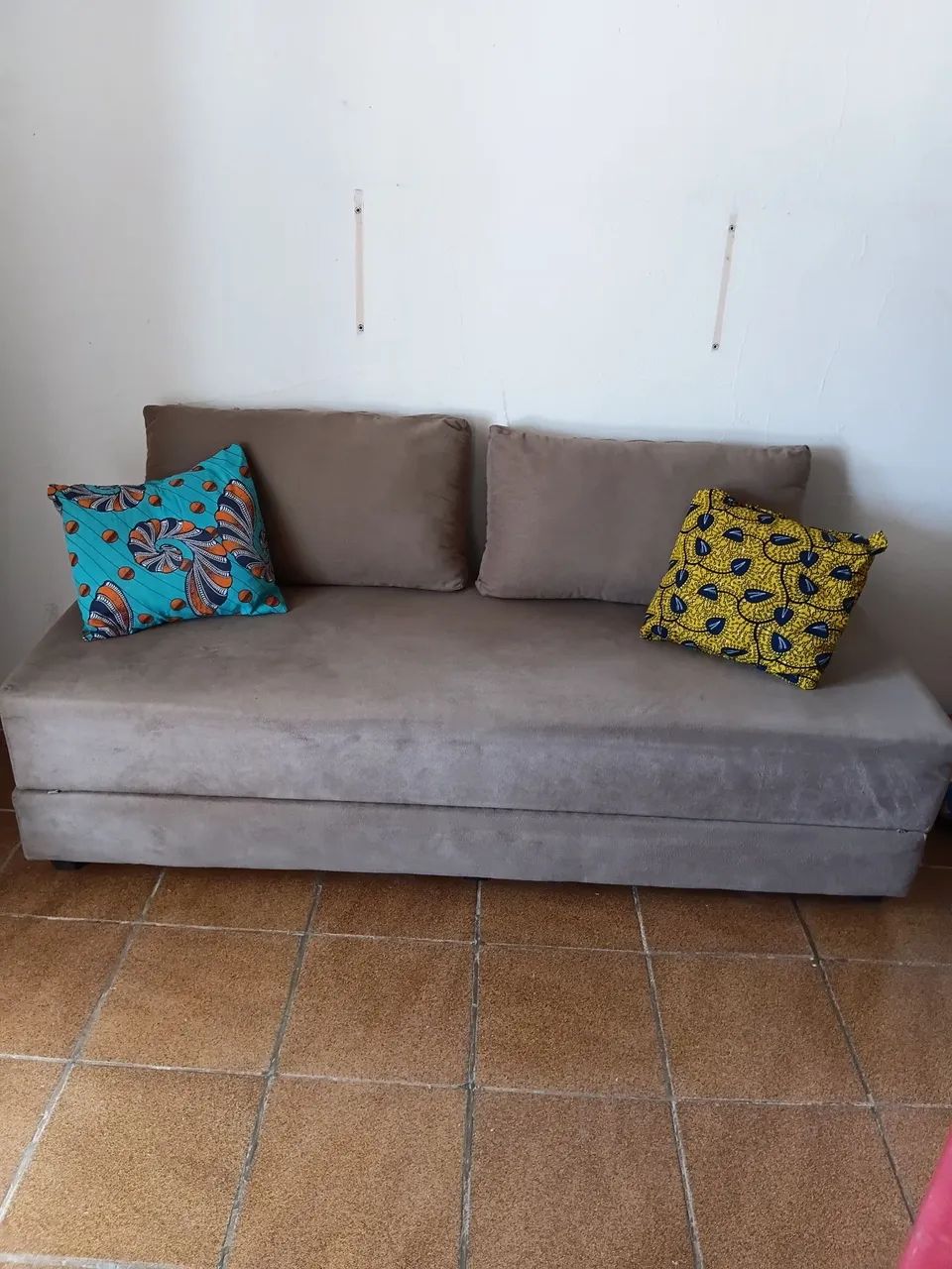 VENDO SOFA CAMA POR 450,00 - Foto 2