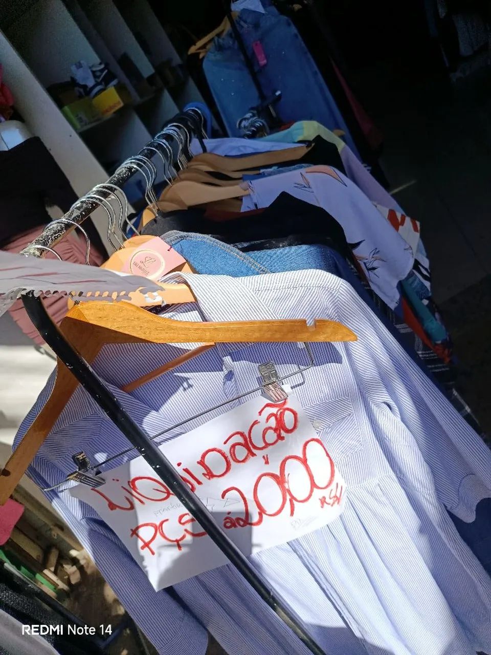 Roupas em liquidação queima estoque 20,00 R$ 