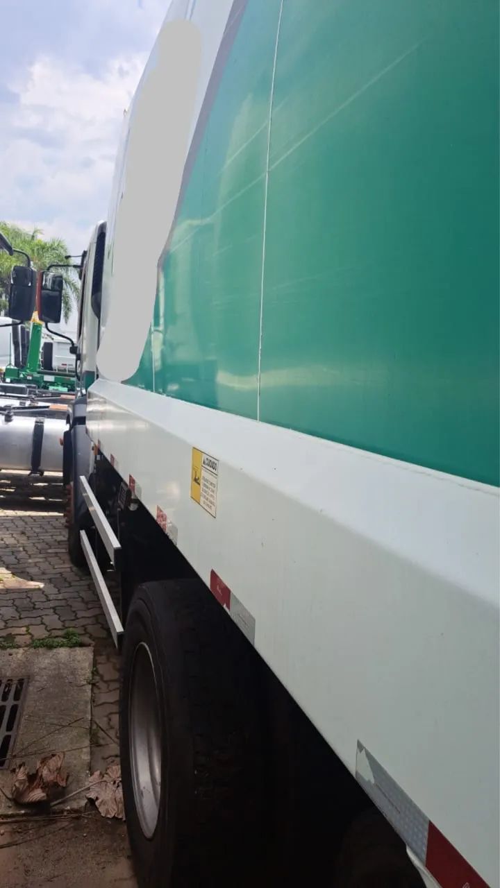 Vw. 24 260. Consteletion truck compactador de lixo. Ano 2020.   - Foto 12