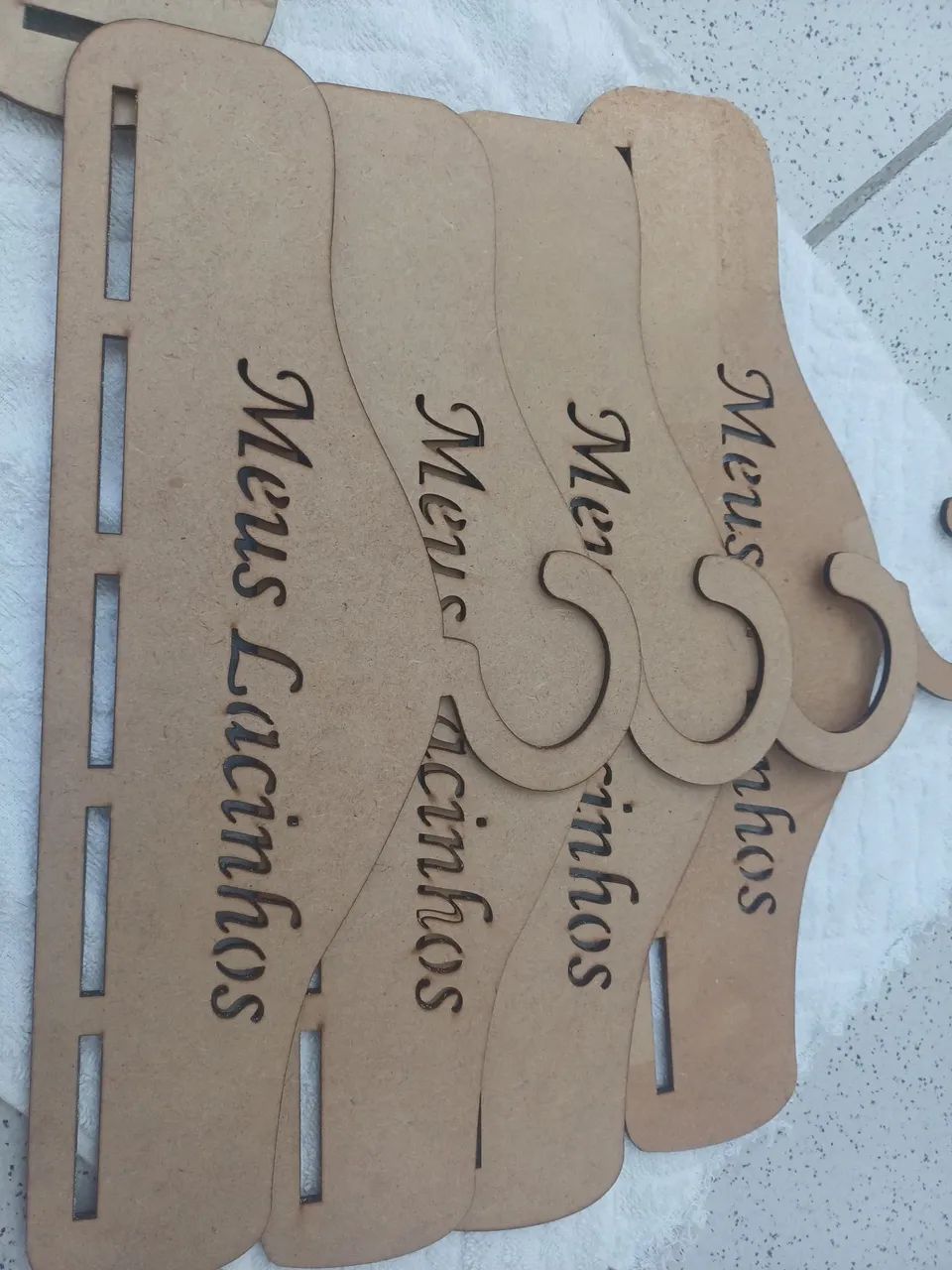 Cabides em MDF CRU - Foto 5