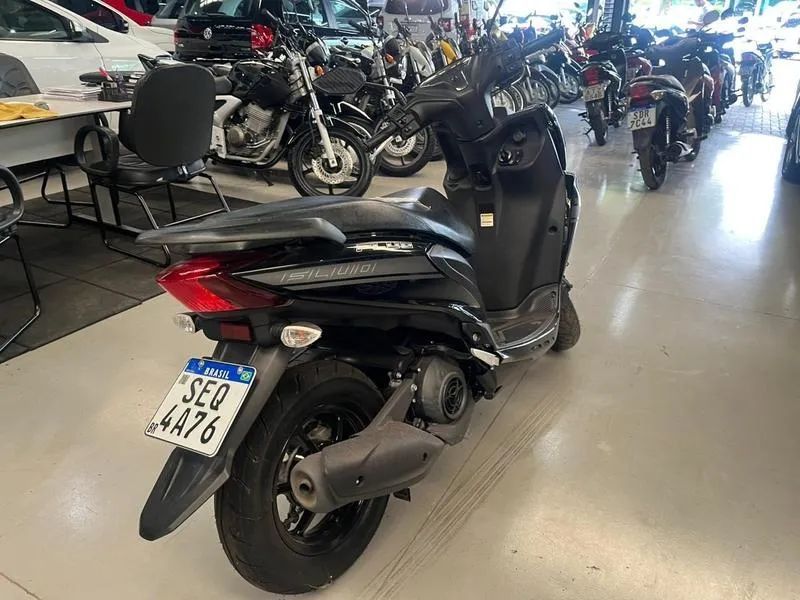 YAMAHA FLUO 125 2024 - Foto 5