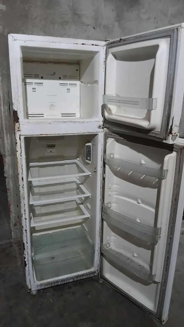 Vendo geladeira  - Foto 2