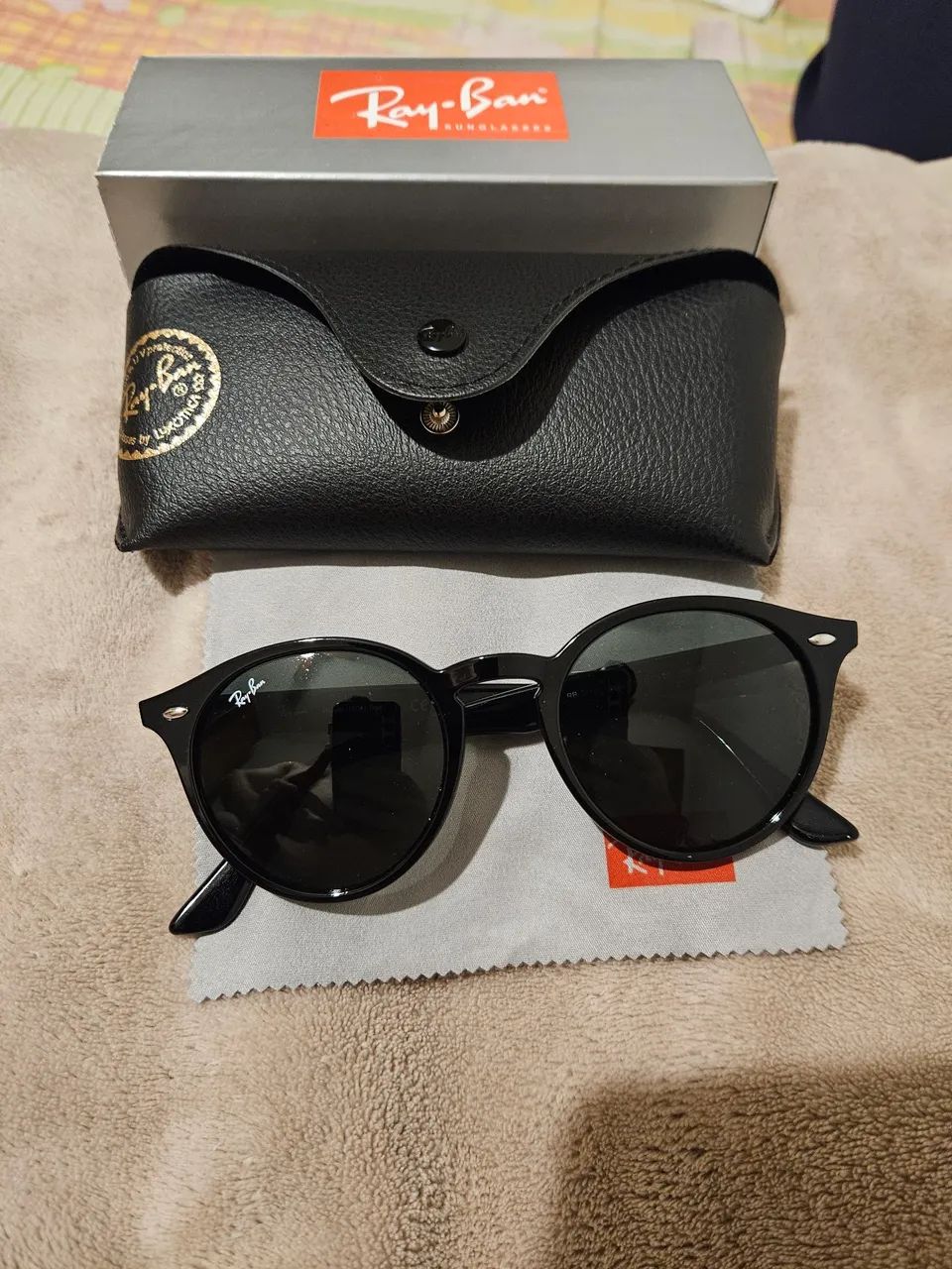 Óculos de sol Ray-Ban 0RB2180L PRETO