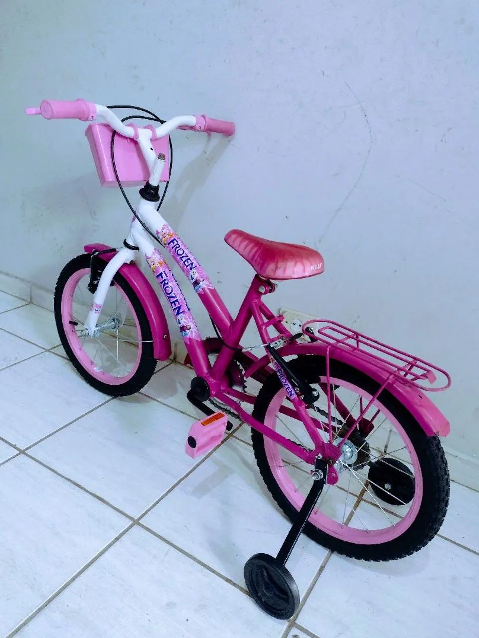 Bicicleta aro 16 Frozen impecável  - Foto 3