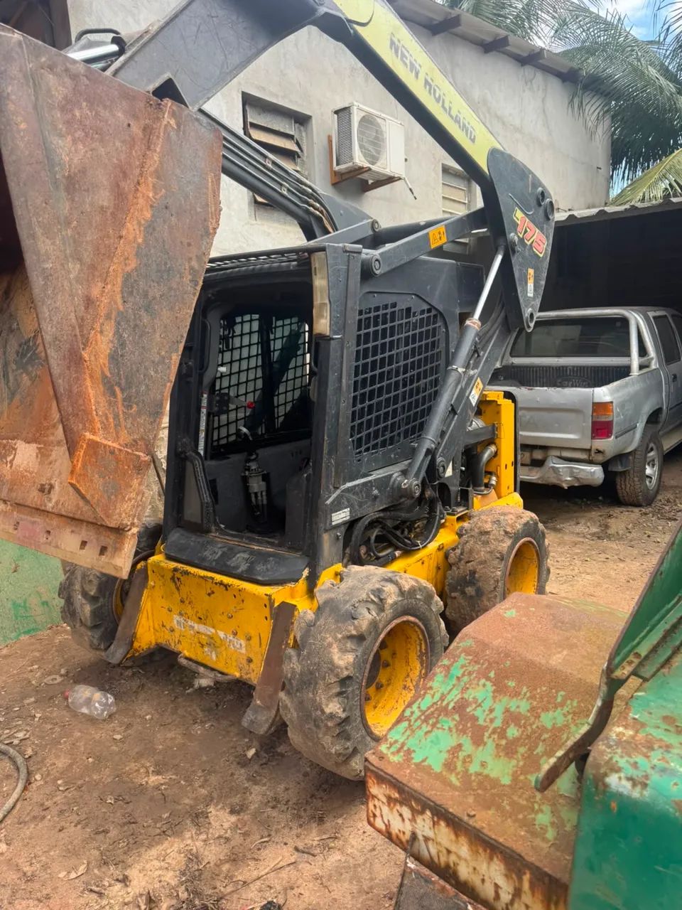 Mini Carregadeira L175 - Foto 4