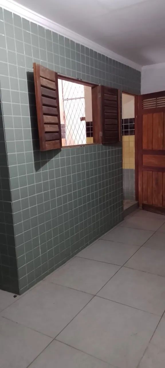 Vendo ou Troco Casa Duplex com Garagem - Foto 3