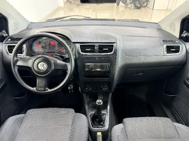 Volkswagen Fox 1.0 MI Total Flex 8V 5P 2012 - Foto 2