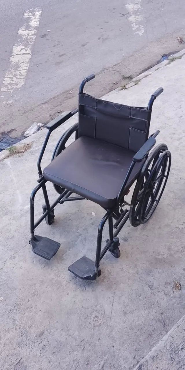 Cadeira de roda  - Foto 2