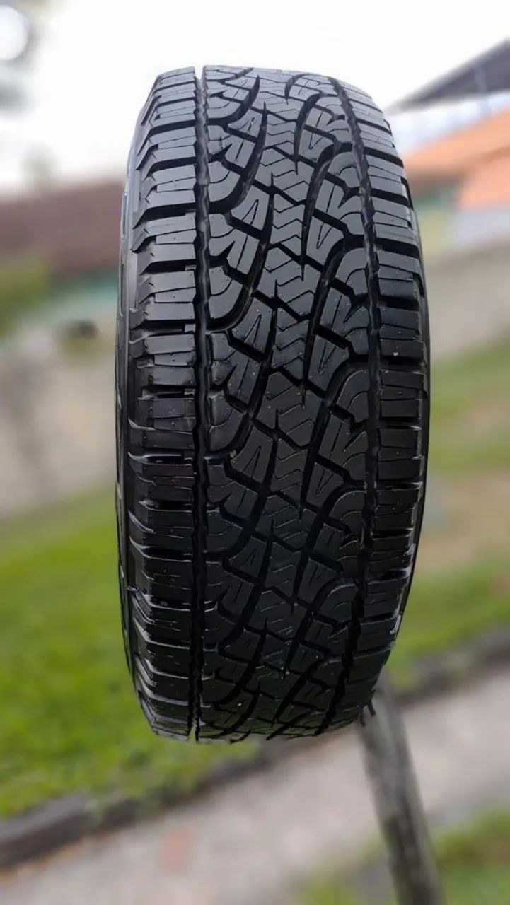 Vendo pneu 245/70 aro 16 em perfeito estado  - Foto 3