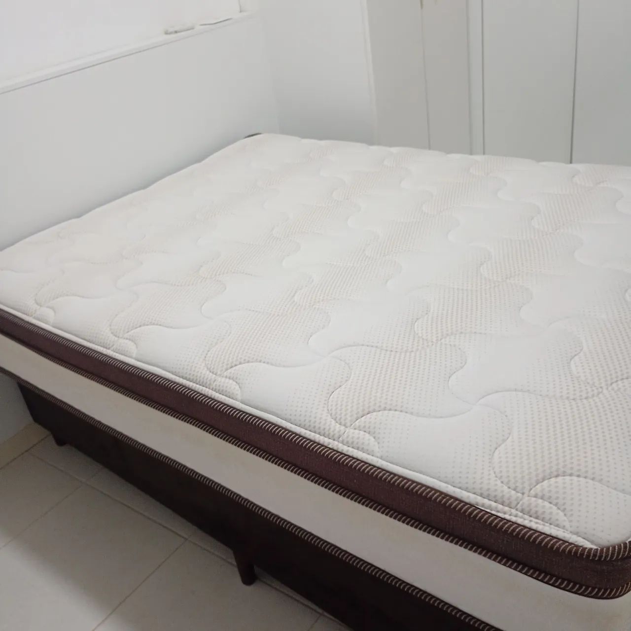 Cama Box 