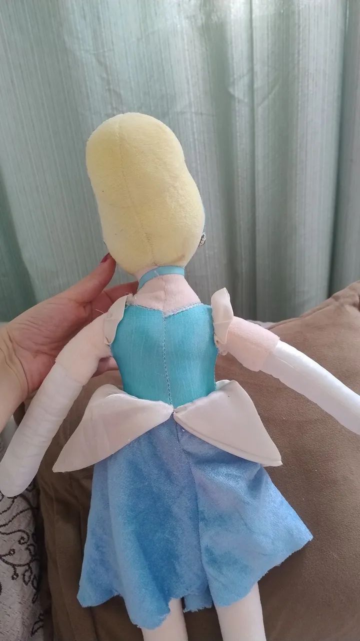 Boneca cinderela de pelúcia  - Foto 4