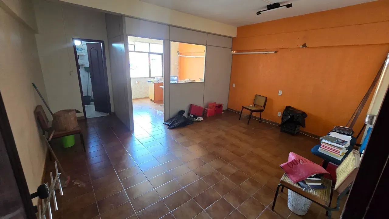 OPORTUNIDADE! Sala Comercial à Venda ou para Aluguel no Centro - Foto 2