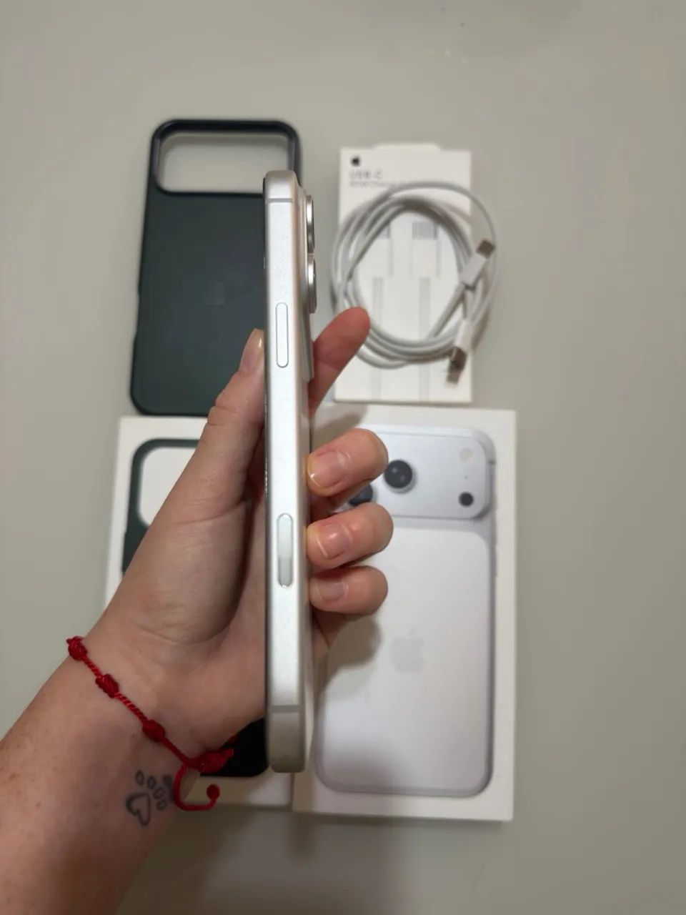 iPhone 17 pro max 256 silver  - Foto 4